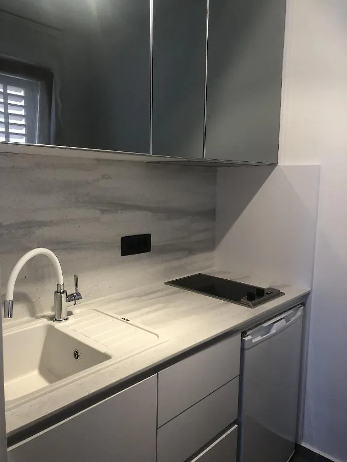 Apartments By The Sea Mali Losinj Veli Losinj 0*,