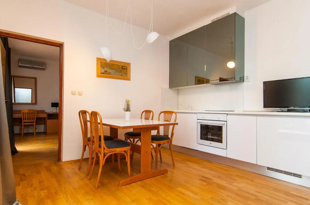 Apartments By The Sea Mali Losinj Veli Losinj